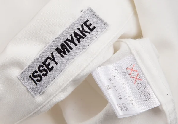 ISSEY MIYAKE Pintuck Zip up Short Sleeve Shirt K-102530_020