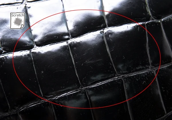 ジョルジオ アルマーニGIORGIO ARMANI クロコ型押しスクエアハンドバッグ 黒 K-102848_003