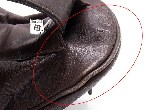 ISSEY MIYAKE ACCESSORY Leather Triangle Body Bag K-102849_007