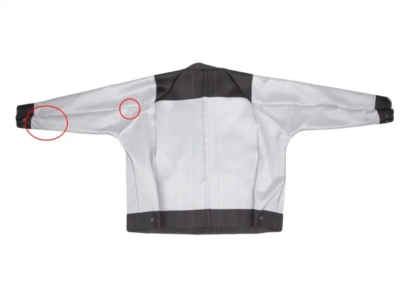 イッセイミヤケISSEY MIYAKE 132 5. リバーシブルステッチ折り畳みブルゾン 黒2 K-102970_012