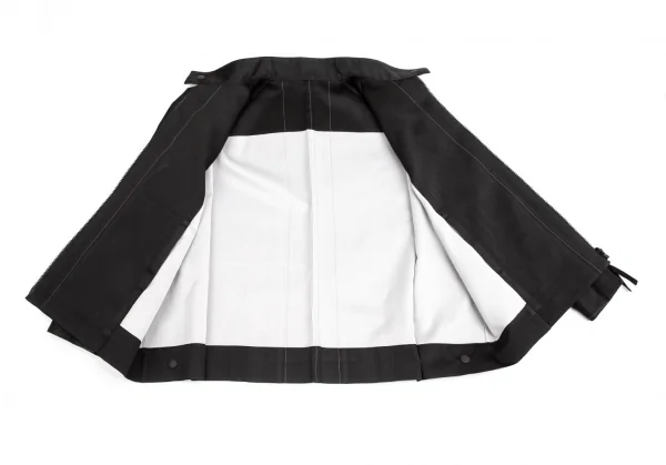 イッセイミヤケISSEY MIYAKE 132 5. リバーシブルステッチ折り畳みブルゾン 黒2 K-102970_015