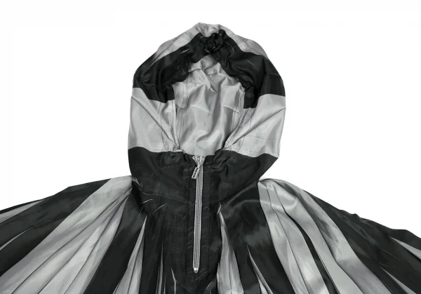 プリーツプリーズPLEATS PLEASE ルーズシルエットハーフジップフードポンチョ グレー濃淡F K-103385_003