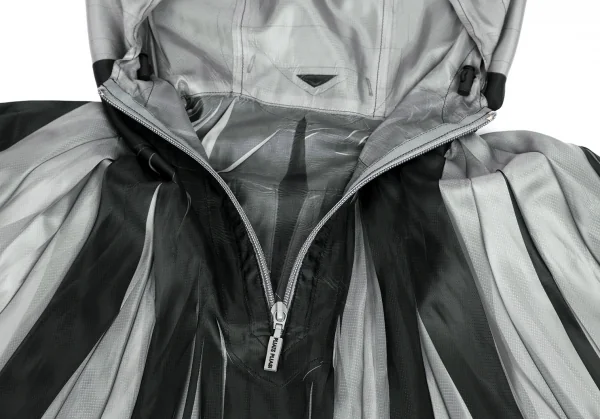 プリーツプリーズPLEATS PLEASE ルーズシルエットハーフジップフードポンチョ グレー濃淡F K-103385_005