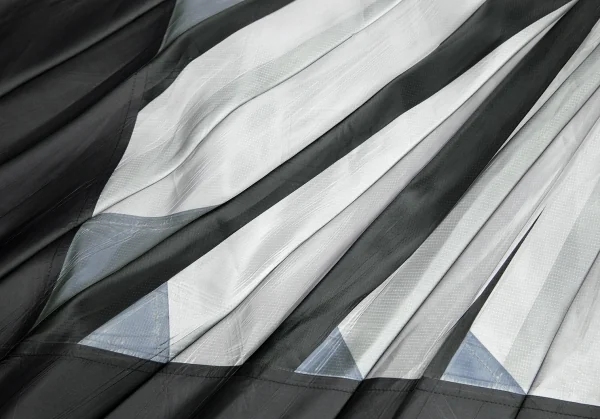 プリーツプリーズPLEATS PLEASE ルーズシルエットハーフジップフードポンチョ グレー濃淡F K-103385_009