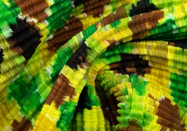 ISSEY MIYAKE Pleats Flower Printed High Neck Top K-103451_010