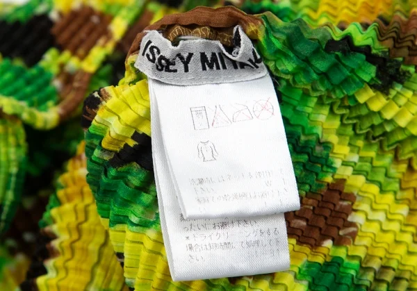 ISSEY MIYAKE Pleats Flower Printed High Neck Top K-103451_012