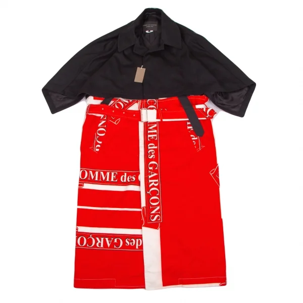 コムデギャルソン オムプリュスCOMME des GARCONS HOMME PLUS ロゴ総柄ドッキングポンチョコート 黒赤白L K-103559_001