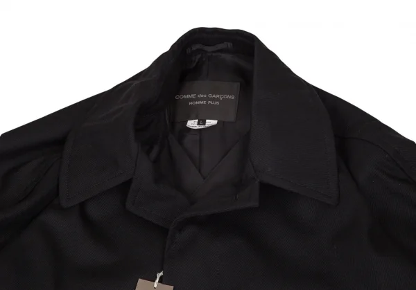 コムデギャルソン オムプリュスCOMME des GARCONS HOMME PLUS ロゴ総柄ドッキングポンチョコート 黒赤白L K-103559_003