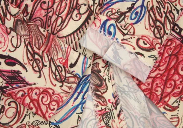 コムデギャルソン オムプリュスCOMME des GARCONS HOMME PLUS ストレッチタトゥープリントスワロウテイルジャケット クリーム赤L K-103903_006