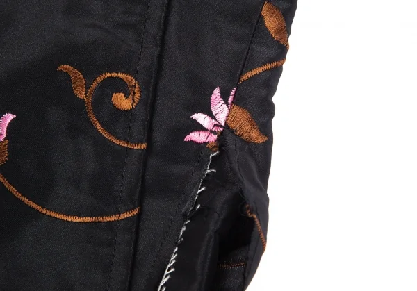 コムデギャルソン オムプリュスCOMME des GARCONS HOMME PLUS ボタニカルエンブロイダリー短冊カットオフハーフパンツ 黒XL K-103908_007