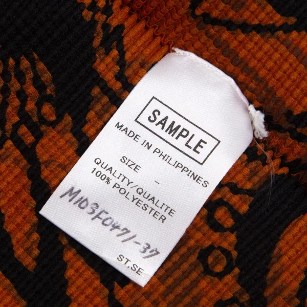 イッセイミヤケ ミーISSEY MIYAKE me バードフラワープリントボタンレスカーディガン オレンジ黒Free K-103958_013