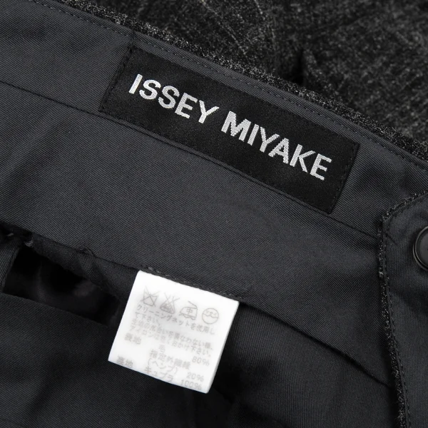 イッセイミヤケ メンISSEY MIYAKE MEN ウールヘンプツータックパンツ チャコール2 K-104051_014