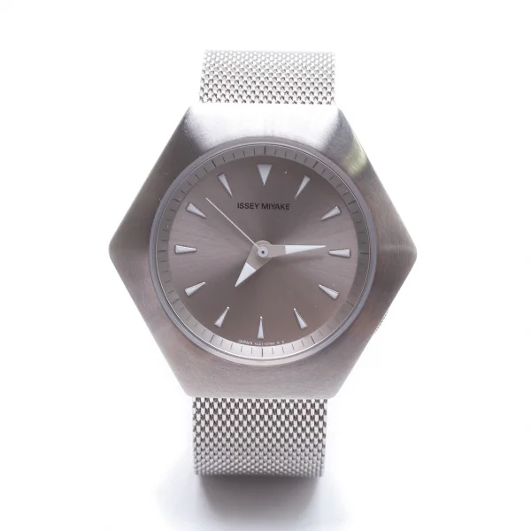 イッセイミヤケISSEY MIYAKE Designed by Konstantin Grcic コンスタンティン・グルチッチ ROKU 六角形ステンレススチールウォッチ 腕時計 シルバー K-104096_002