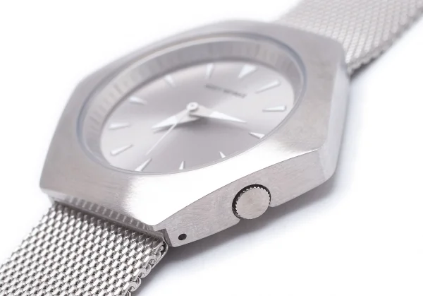 イッセイミヤケISSEY MIYAKE Designed by Konstantin Grcic コンスタンティン・グルチッチ ROKU 六角形ステンレススチールウォッチ 腕時計 シルバー K-104096_005
