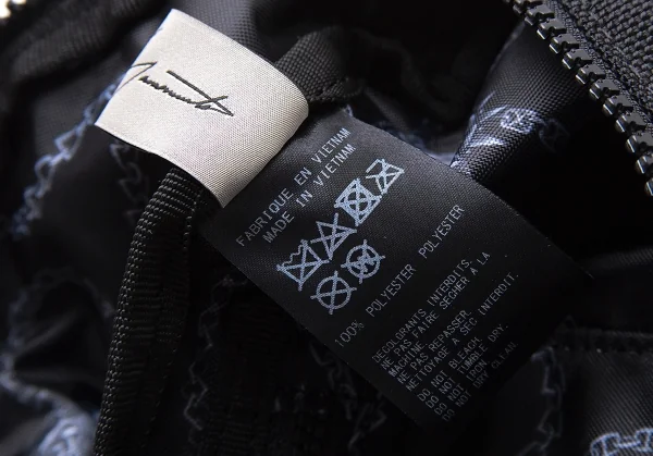 ヨウジヤマモト プールオム×ニューエラYohji Yamamoto POUR HOMME×NEWERA 裏地ブルドッグチェーンロゴ刺繍ナイロンウエストバッグ 黒 K-104247_011