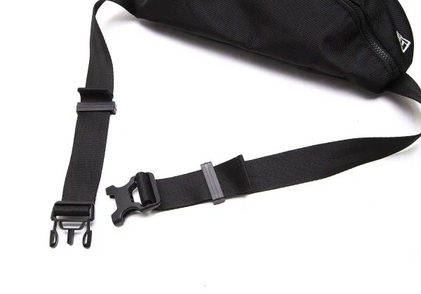 ヨウジヤマモト プールオム×ニューエラYohji Yamamoto POUR HOMME×NEWERA 裏地ブルドッグチェーンロゴ刺繍ナイロンウエストバッグ 黒 K-104247_008