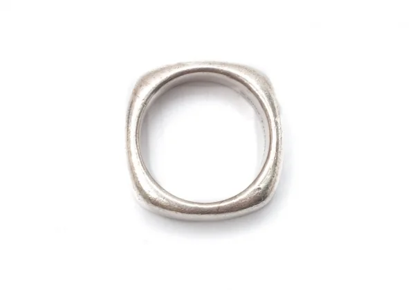 ティファニーTIFFANY&CO スクエアリング シルバー12号 K-104449_003