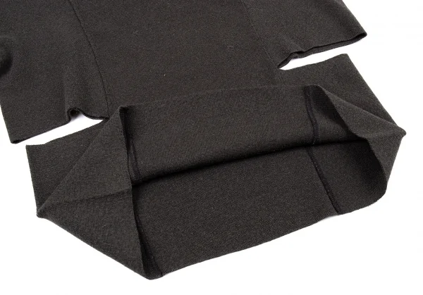 イッセイミヤケISSEY MIYAKE カッティングデザインリブニットトップス チャコールM位 K-104900_011
