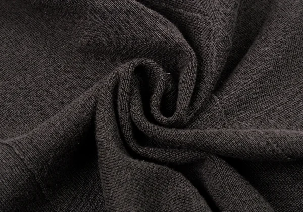 イッセイミヤケISSEY MIYAKE カッティングデザインリブニットトップス チャコールM位 K-104900_013