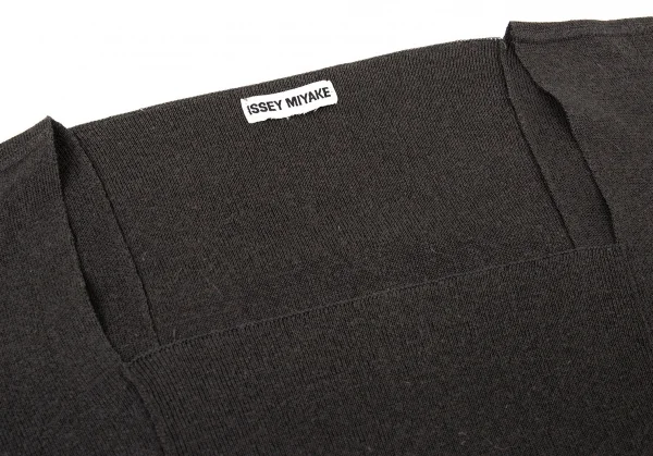 イッセイミヤケISSEY MIYAKE カッティングデザインリブニットトップス チャコールM位 K-104900_004