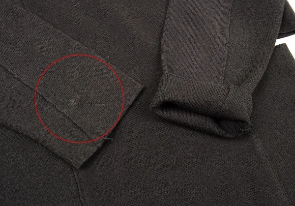 イッセイミヤケISSEY MIYAKE カッティングデザインリブニットトップス チャコールM位 K-104900_007