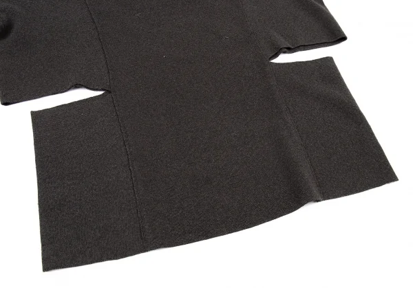 イッセイミヤケISSEY MIYAKE カッティングデザインリブニットトップス チャコールM位 K-104900_009