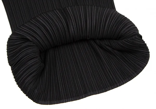 PLEATS PLEASE Skipper Polo Shirt K-105748_010