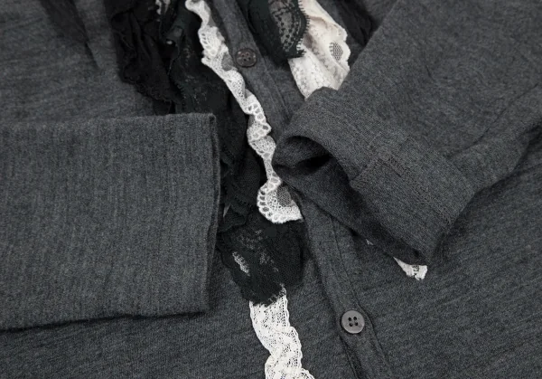 ジュンヤワタナベマンピンク コムデギャルソンJUNYA WATANABE MAN PINK COMME des GARCONS ウール花柄レースフリル装飾カーディガン グレーS位 K-105775_008