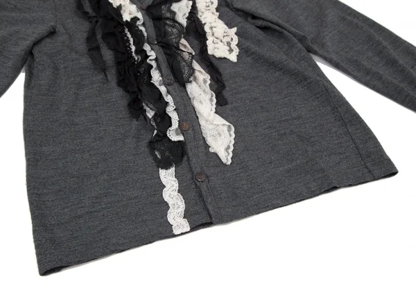 ジュンヤワタナベマンピンク コムデギャルソンJUNYA WATANABE MAN PINK COMME des GARCONS ウール花柄レースフリル装飾カーディガン グレーS位 K-105775_009