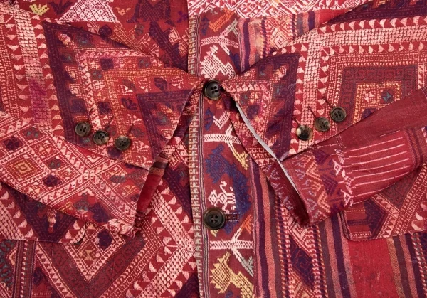 コムデギャルソン オムプリュスCOMME des GARCONS HOMME PLUS エスニックプリントテーラードジャケット 赤他M K-105781_007