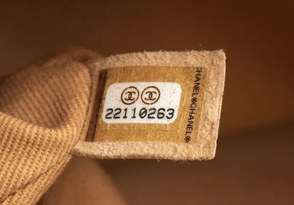 シャネルCHANEL キャビアスキンチェーンバッグ F ベージュ K-105835_017