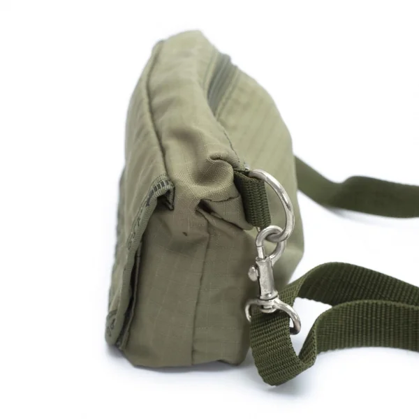 ジャンポールゴルチエJean Paul GAULTIER PARIS リップストップショルダーポーチ カーキ K-106160_007