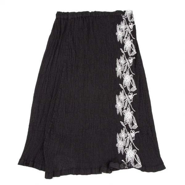 イッセイミヤケ ミーISSEY MIYAKE me 花柄刺繍クレープセットアップ 黒F K-106259_012