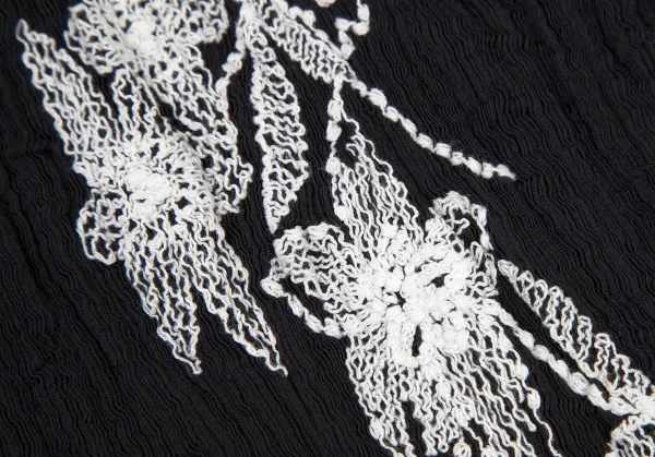 イッセイミヤケ ミーISSEY MIYAKE me 花柄刺繍クレープセットアップ 黒F K-106259_014