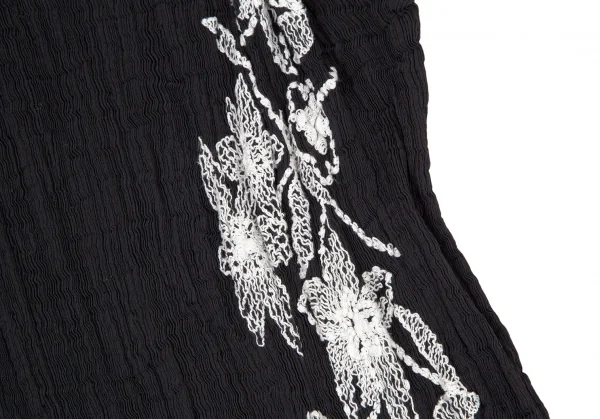 イッセイミヤケ ミーISSEY MIYAKE me 花柄刺繍クレープセットアップ 黒F K-106259_006