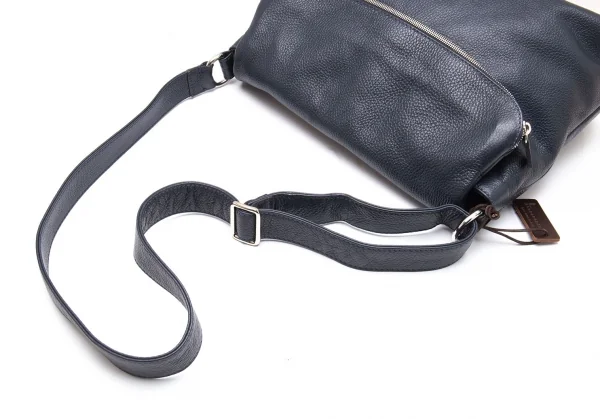 ステファノマーノSTEFANOMANO レザーフラップショルダーバッグ ネイビー K-106415_011