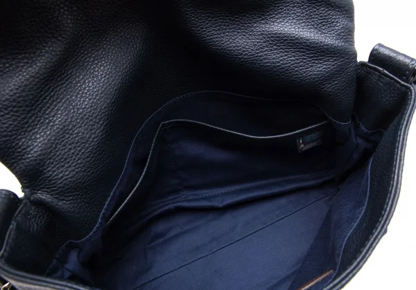 ステファノマーノSTEFANOMANO レザーフラップショルダーバッグ ネイビー K-106415_016