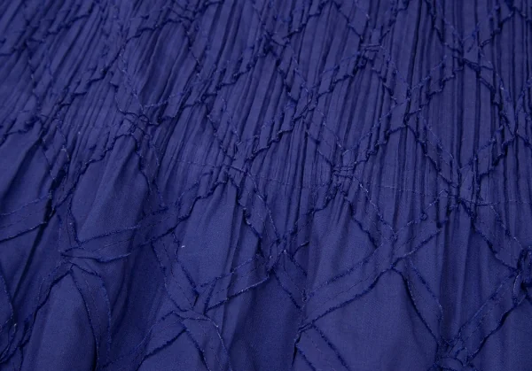 イッセイミヤケ ホワイトレーベルISSEY MIYAKE WHITELABEL プリーツ切替バイアス貼り付けスカート 青3 K-106557_008