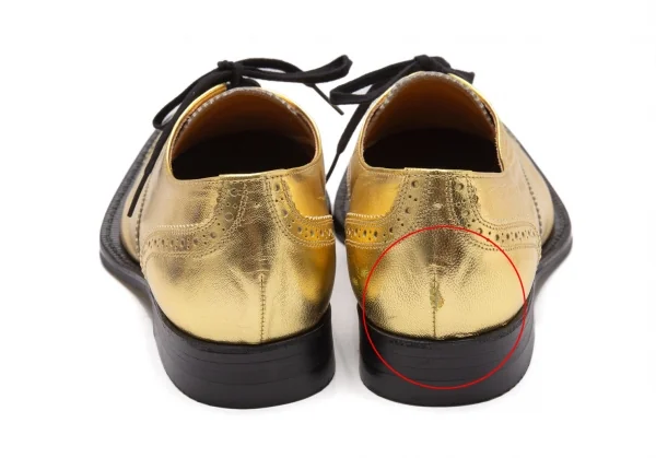 コムデギャルソンCOMME des GARCONS メタリックメダリオンシューズ ゴールド24.5 K-106645_007