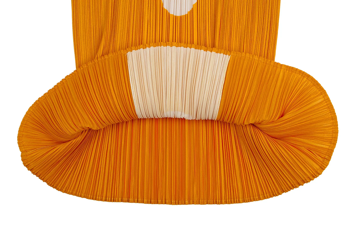 プリーツプリーズPLEATS PLEASE フロントホールデザインプリーツ