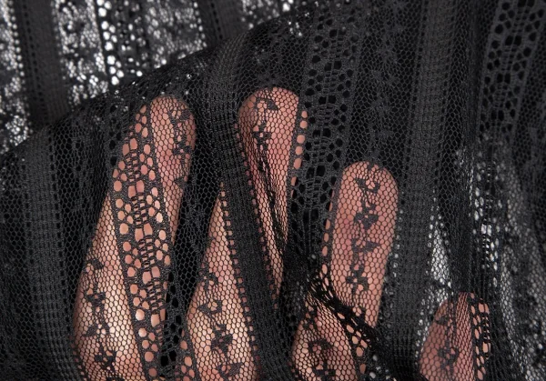 ヴェルサーチ ジーンズクチュールVERSACE JEAN COUTURE ナイロンポリ総レースシャツ 黒S K-107047_011