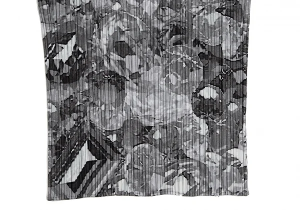 PLEATS PLEASE Jewel Printed Sleeveless Shirt K-107121_005