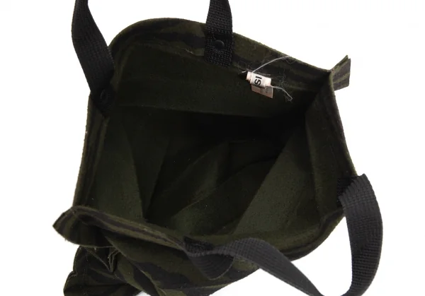 イッセイミヤケISSEY MIYAKE タイガーカモプリーツミニトートバッグ モスグリーン黒 K-107161_008