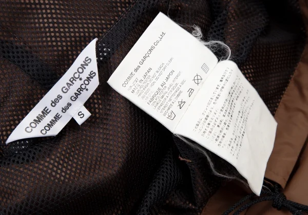 コムコム コムデギャルソンCOMME des GARCONS ロゴワンポイントポリアノラックパーカー ブラウンS K-107224_016