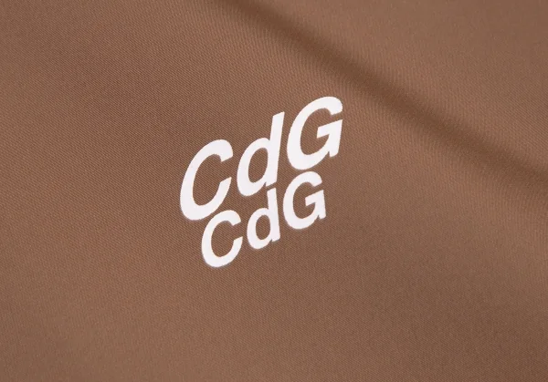 コムコム コムデギャルソンCOMME des GARCONS ロゴワンポイントポリアノラックパーカー ブラウンS K-107224_006