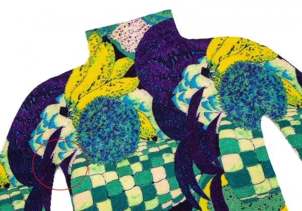 イッセイミヤケ ミーISSEY MIYAKE me トロピカルフルーツプリントストレッチプリーツハイネックカットソー 紺黄他F K-107573_003