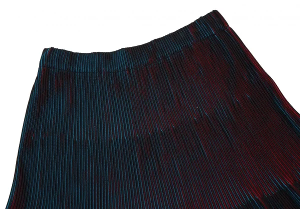 イッセイミヤケ ミーISSEY MIYAKE me ストライプリブフレアスカート 黒赤青F K-107577_003