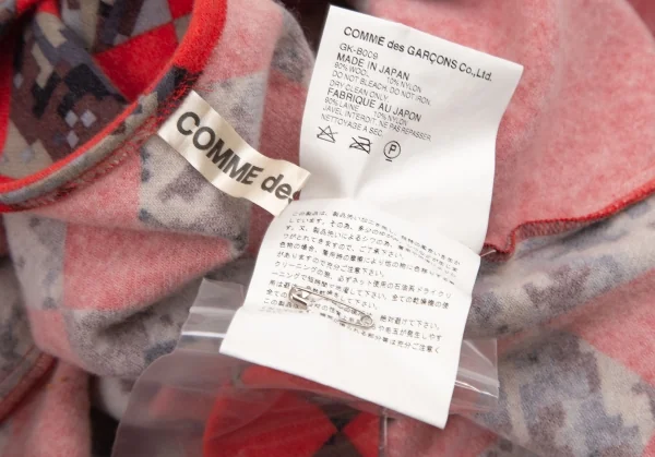 コムデギャルソンCOMME des GARCONS ウールカモ柄ダイヤチェックノースリーブトップス 赤他S位 K-107676_010