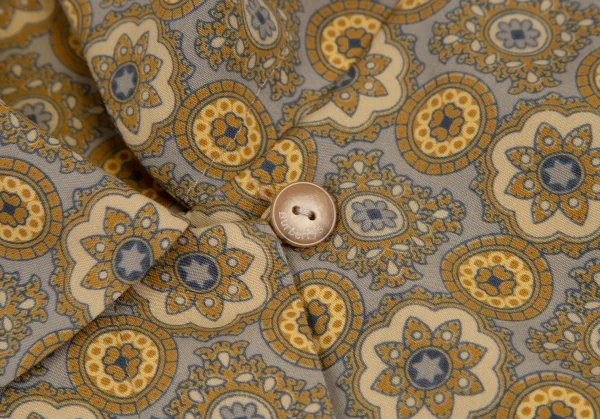 バーバリーズBurberrys' ダマスクプリントフライフロントシャツ からしグレー9 K-107979_005