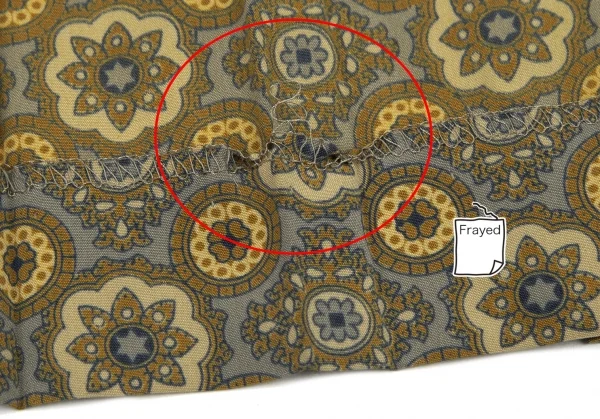 バーバリーズBurberrys' ダマスクプリントフライフロントシャツセットアップ からしグレー9・11 K-107981_016